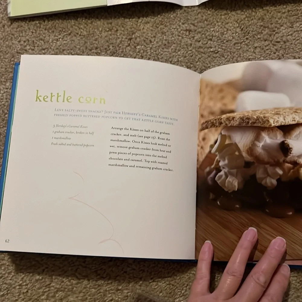 S’mores - Gourmet TREATS for Every Occasion by Lisa Adams